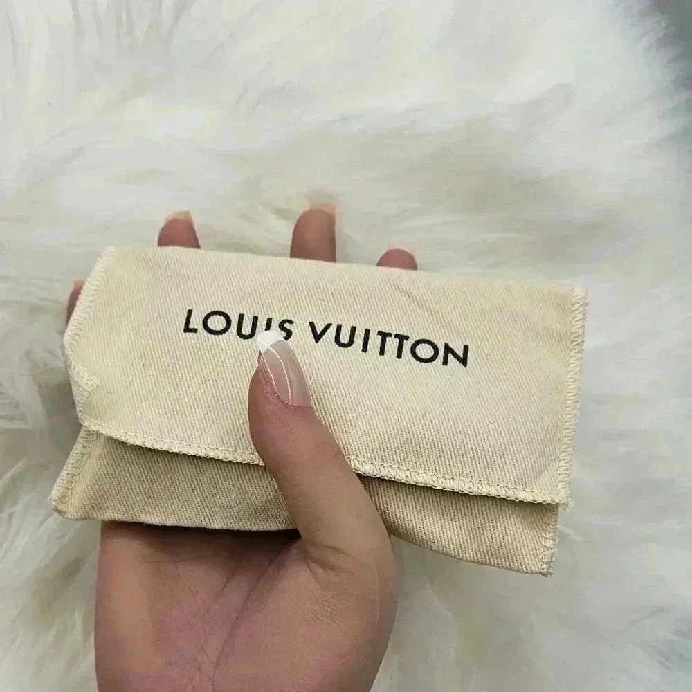 LV Mono Multi-cles Wallet - Picture 12 of 12